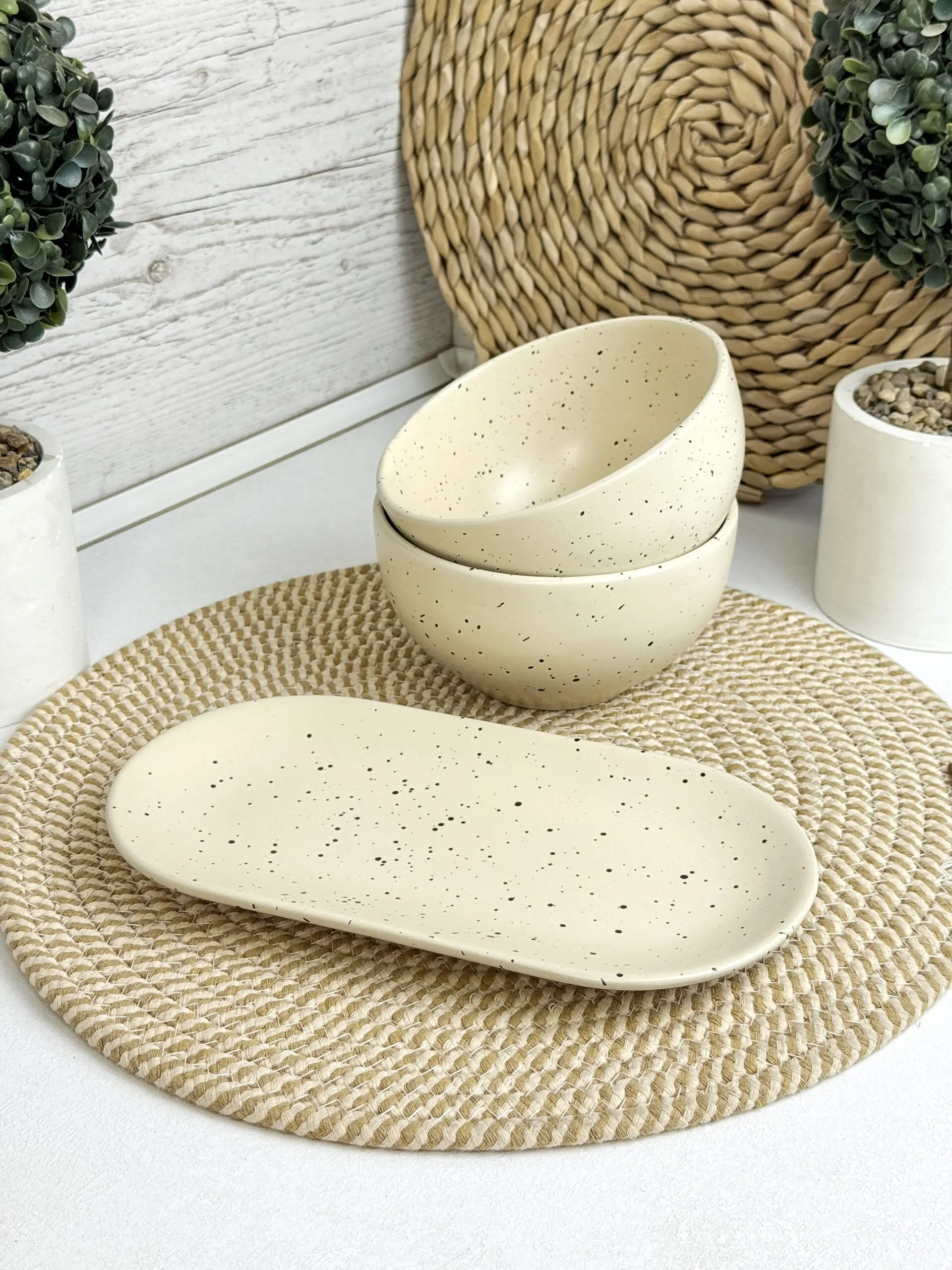 Овальное блюдо Intrendo Milk Dote 25×13,2 см IN0025MIL — изображение 2